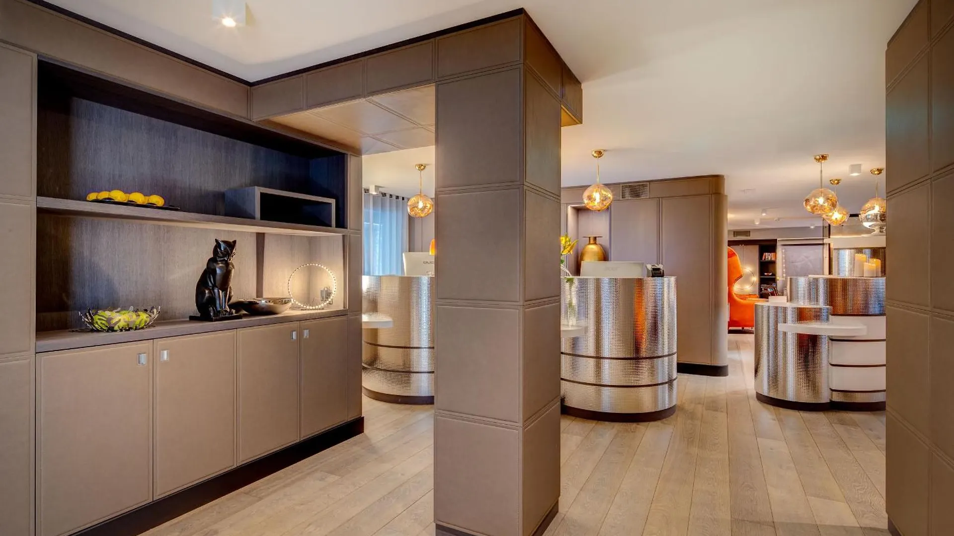 ***  Design Hotel F6 Женева Швейцария