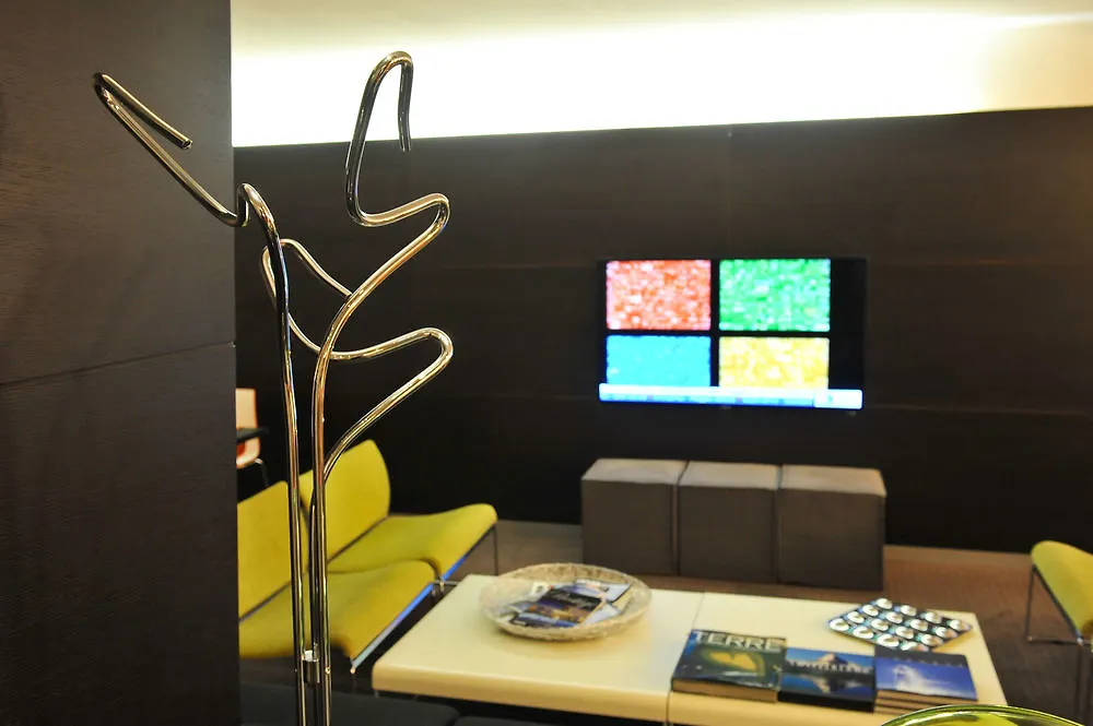 Design Hotel F6 Женева